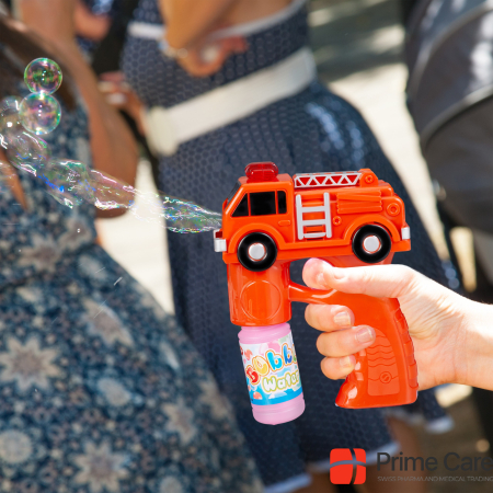 Relaxdays LED Fire Truck Soap Bubble Gun