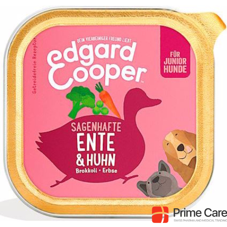 Edgard Cooper Junior with duck & chicken