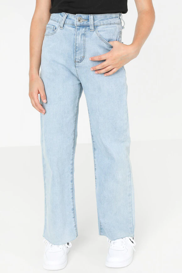 Amazing High Rise Straight Jeans